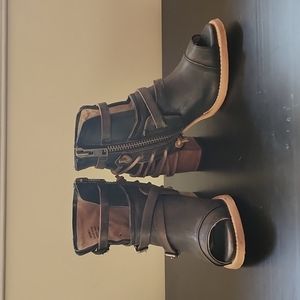 Freebird by Steven Carter in Black Size 7